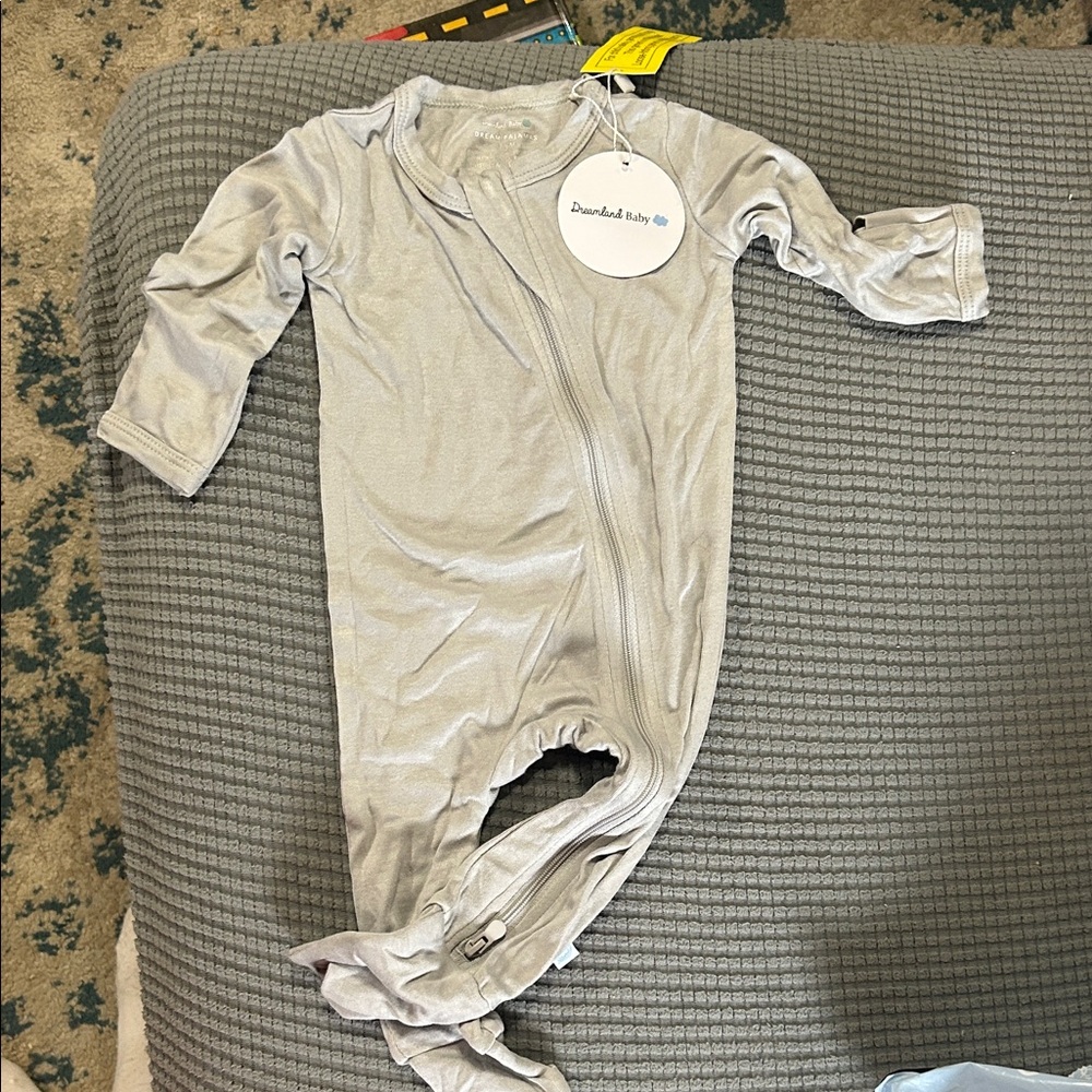 Dream Pajamas Gray Zippered baby One-Piece 3-6months